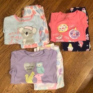 3 pair Carter’s pjs for girls